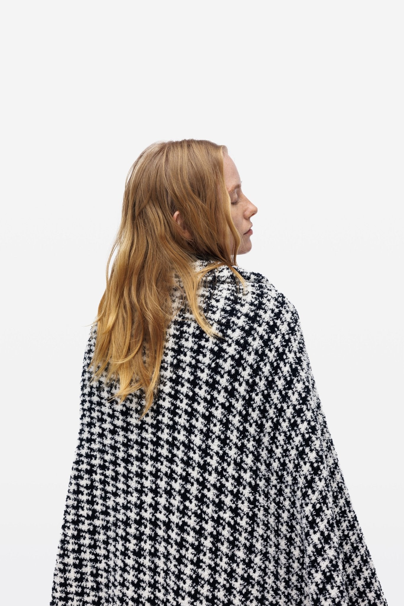 Black & White Houndstooth Pattern Plush Throw Blanket - Throw - Touchofgod.co